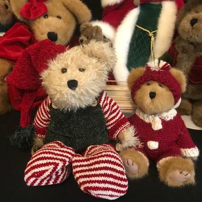 Lot 204 - The Boyds Collection Christmas Bears and Other Animals