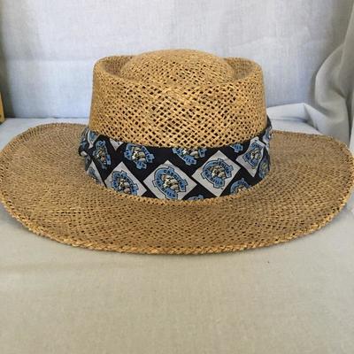 Lot 211 - Golf Essentials