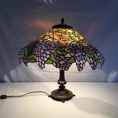  Lot 213 - Tiffany Style Lamp & More
