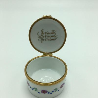 Lot 216 - Glass & More