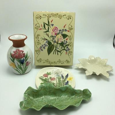 Lot 217 - Botanical Decor