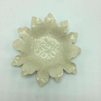 Lot 217 - Botanical Decor