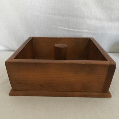 Lot 219 - Wooden Decor