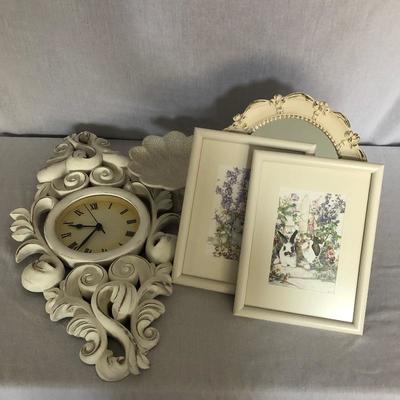 Lot 222- Country Chic Decor