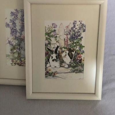 Lot 222- Country Chic Decor