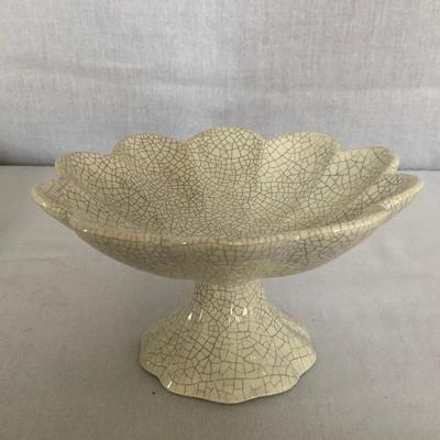 Lot 222- Country Chic Decor