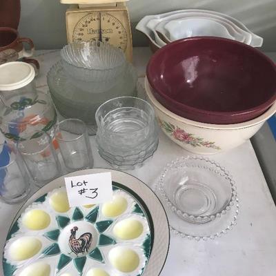 Lot # 3 Vintage Kitchen Pyrex, Mixing bowls