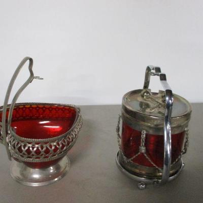 Lot 7 - Red Glassware Items