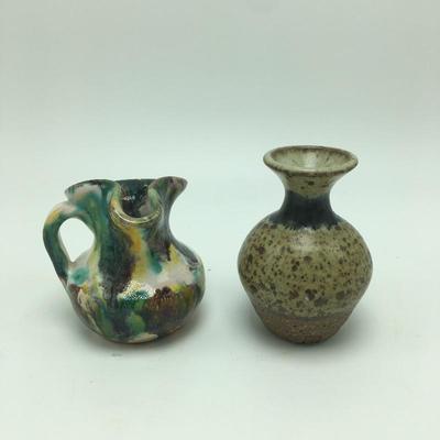 Lot 228 - Pottery Collection