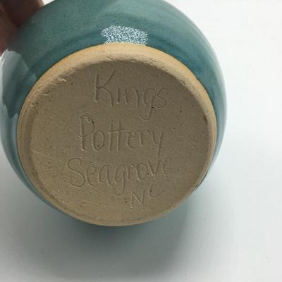 Lot 228 - Pottery Collection