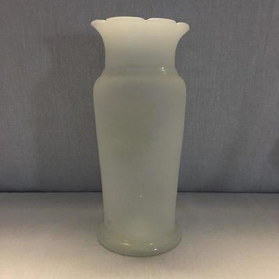 Lot 229 - Floral Decor
