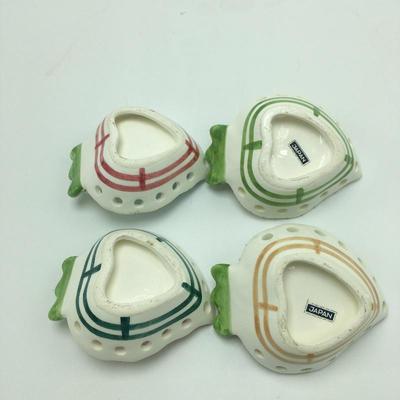 Lot 229 - Floral Decor