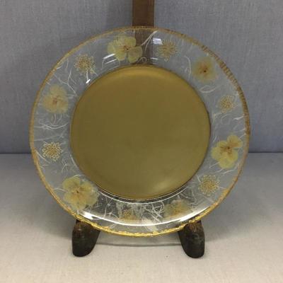 Lot 229 - Floral Decor