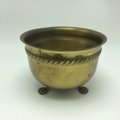Lot 230 - Batch of Brass 