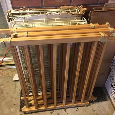 Lot 234 - Dog Cages & Gates
