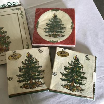 Lot 242 - Spode Christmas Tree Serving Dishes with Ten Glasses