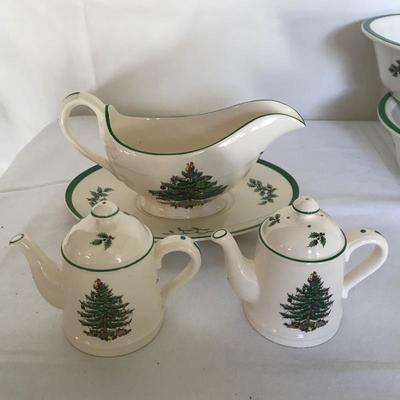 Lot 242 - Spode Christmas Tree Serving Dishes with Ten Glasses