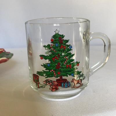 Lot 243 - Nikko Christmas Dinnerware with Fitz and Floyd Cookie Plate