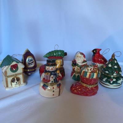 Lot 246 - Mr. Christmas Music Box Collection