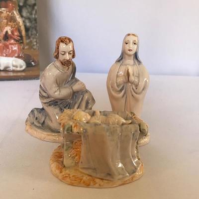 Lot 247 - Vintage Nativity, Books & More