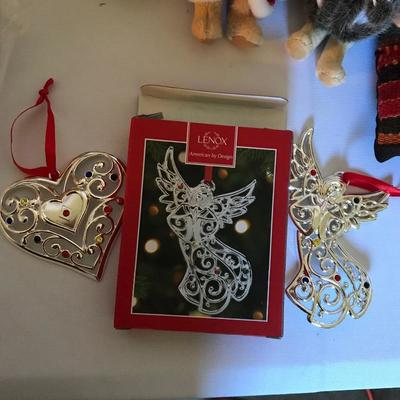 Lot 248 - Ornaments Galore