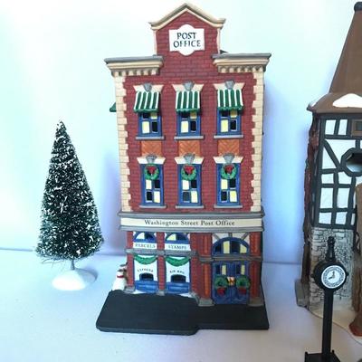 Lot 250 - Lefton and Heritage Village Collection
