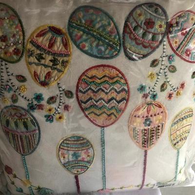 Lot 251 - Easter Decor