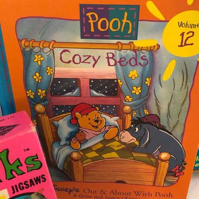 Lot 252 - Puzzles & Kids Books