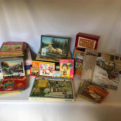 Lot 252 - Puzzles & Kids Books