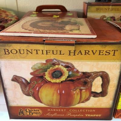 Lot 253 - Autumn Decor & More