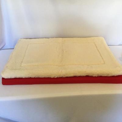 Lot 260 - Large Dog Essentials