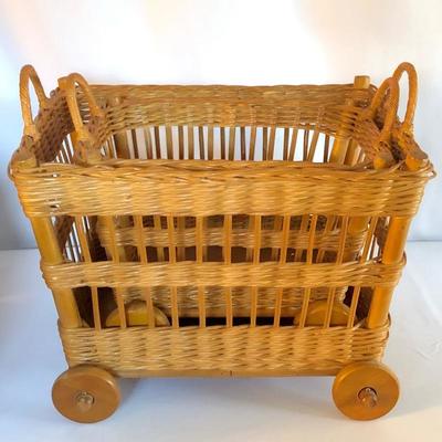Lot 272 - Basket Bounty