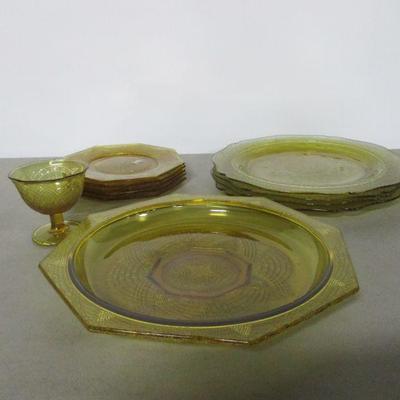 Lot 15 - Amber Depression Glass