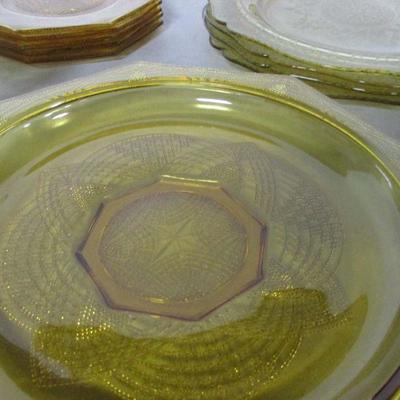 Lot 15 - Amber Depression Glass