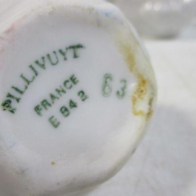 Lot 21 - Pillvuyt France Chicken Hen Egg Cup