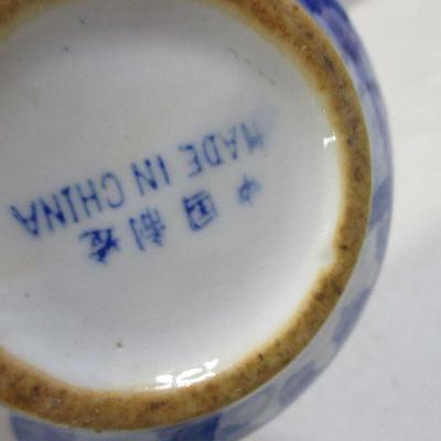 Lot 22 - Blue & White Chinaware - Butterfly Handle
