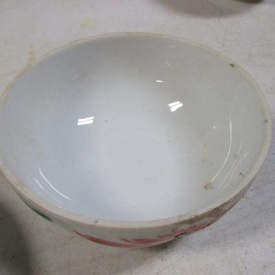Lot 23 - Asian Style Chinaware 
