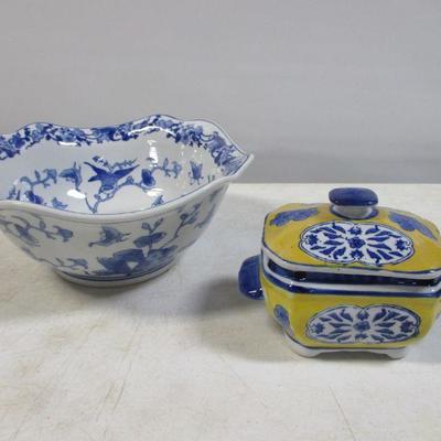 Lot 28 - Asian Style Chinaware 