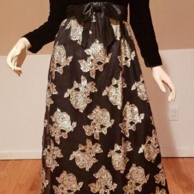 Vtg Metallic gold rosette organza velour hostess maxi gown