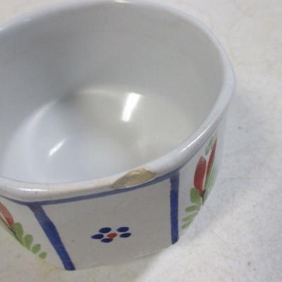 Lot 32 - HB Quimper France Porcelain Dishware