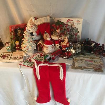 Lot 282 - Vintage Christmas