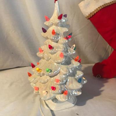 Lot 282 - Vintage Christmas