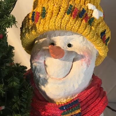 Lot 284 - Christmas Decor 