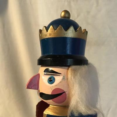 Lot 285 - Nutcrackers 