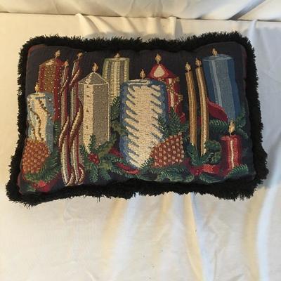 Lot 287 - Christmas Pillows