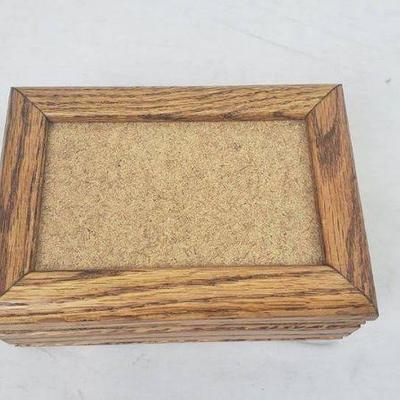 Solid Wood Wood Hinged Keepsake Box, Personal Artwork/Needlework or Photo - New