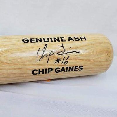 Louisville Slugger Baseball Bat , Genuine Ash, Chip Gaines #16 - New