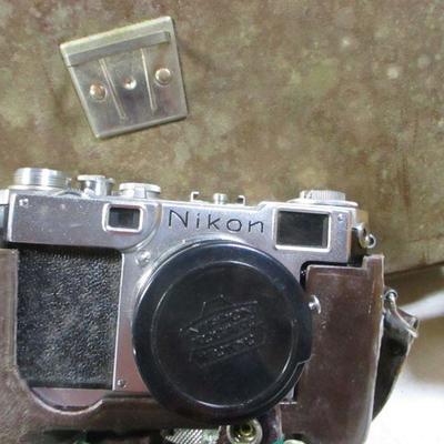 Lot 88 - Nikon Camera With Accessories