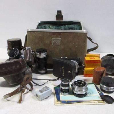 Lot 88 - Nikon Camera With Accessories