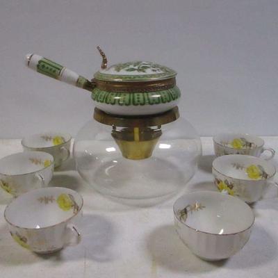 Lot 91 - Made In Japan Teacups & Warmer